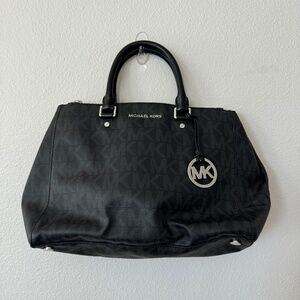 Black Michael Kors purse